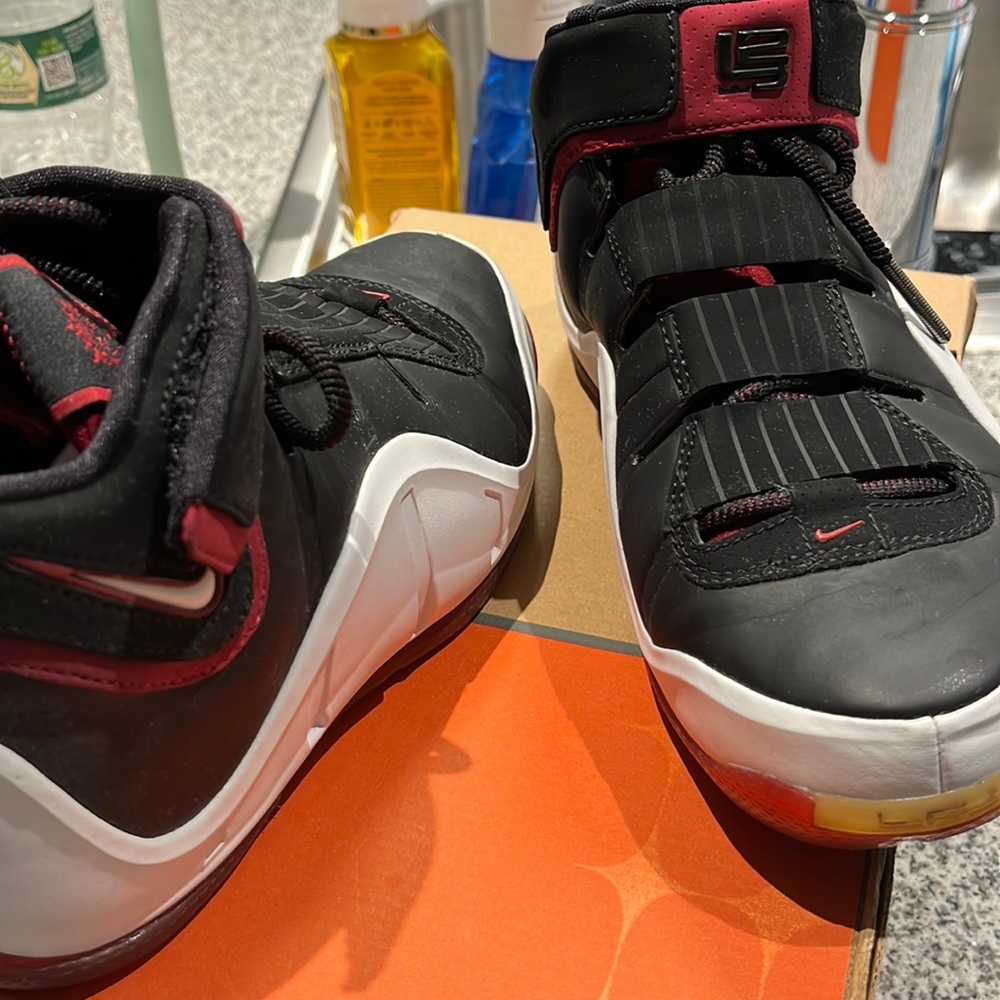 Air LeBron IV